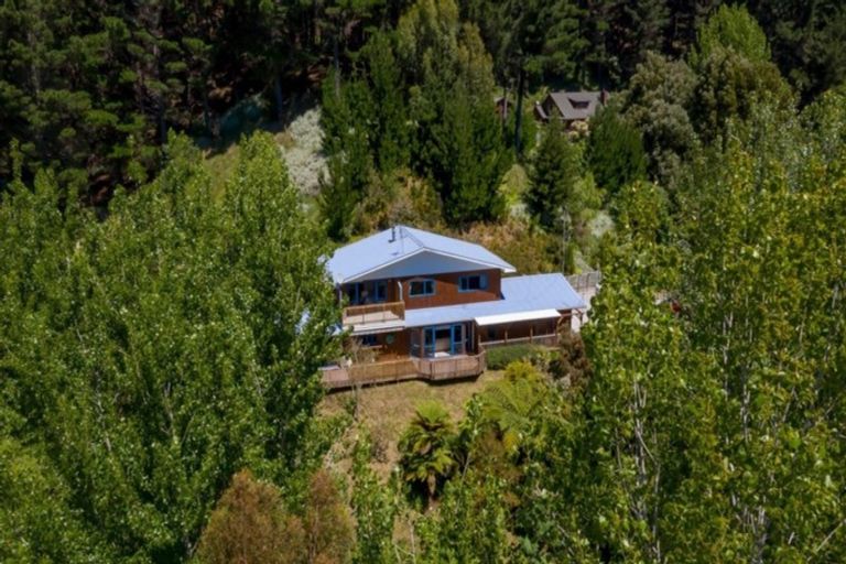 Photo of property in 32 Maui Pomare Road, Nikau Valley, Paraparaumu, 5032