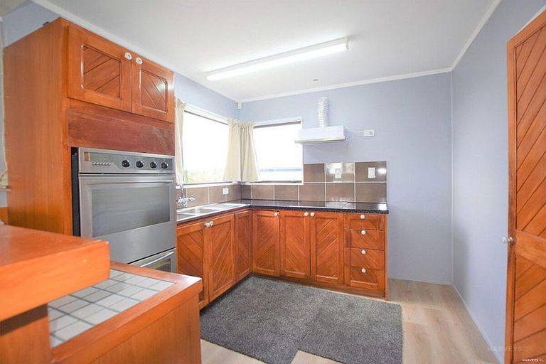 Photo of property in 36 Forest Hill Road, Henderson, Auckland, 0612