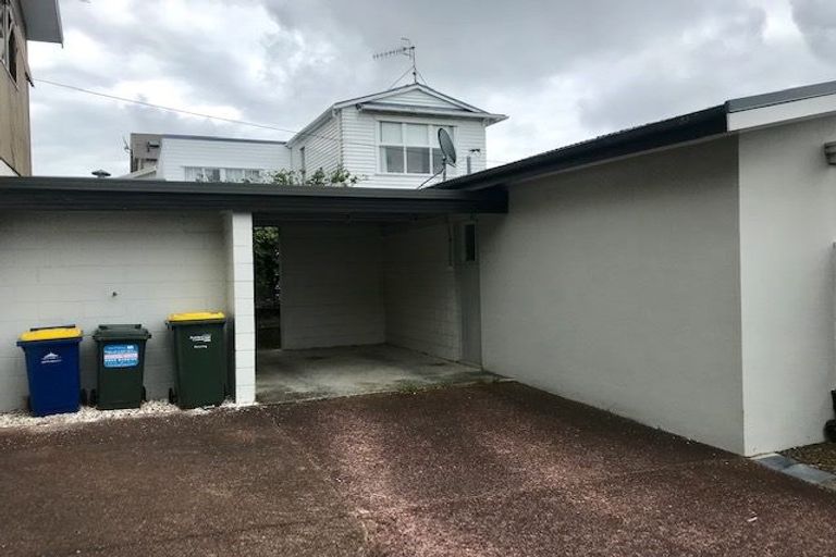 Photo of property in 1/11 Rewiti Avenue, Takapuna, Auckland, 0622
