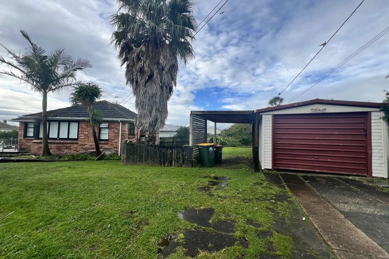 Photo of property in 2 Leander Road, Bayswater, Auckland, 0622