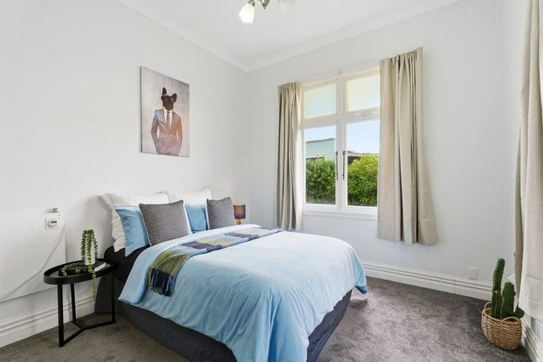 Photo of property in 31 Weraroa Road, Waverley, 4510