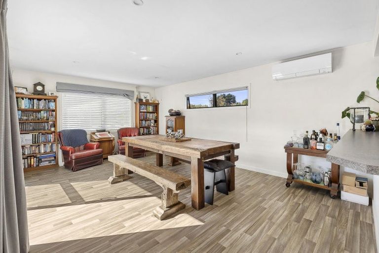 Photo of property in 21 Bernard Road, Albert Town, Wanaka, 9305