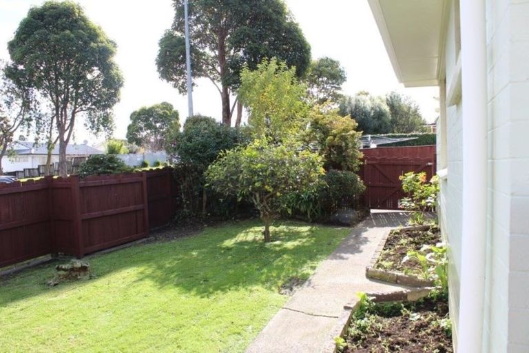 Photo of property in 1/358 Bucklands Beach Road, Bucklands Beach, Auckland, 2012