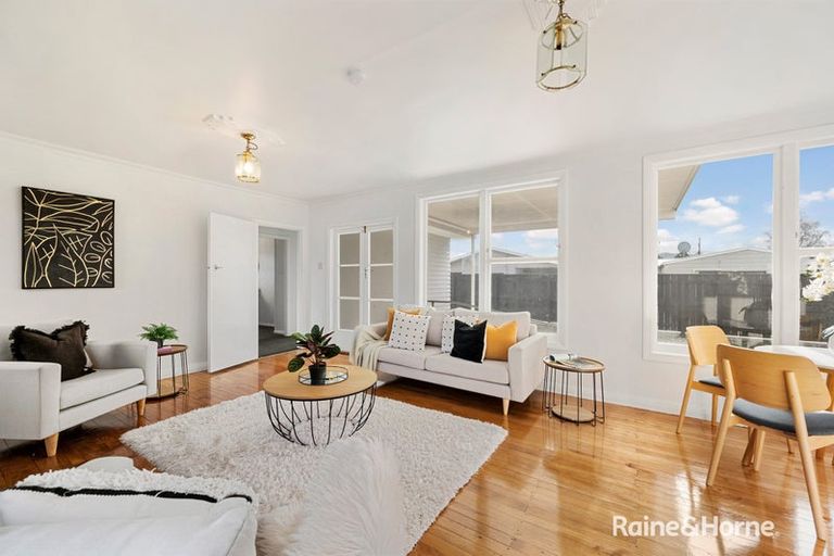 Photo of property in 176 East Street, Greytown, 5712