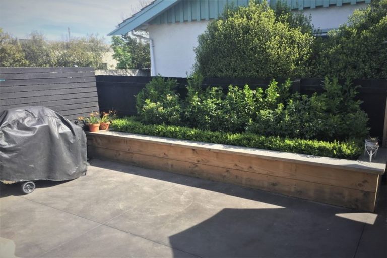 Photo of property in 10a North Avon Road, Richmond, Christchurch, 8013