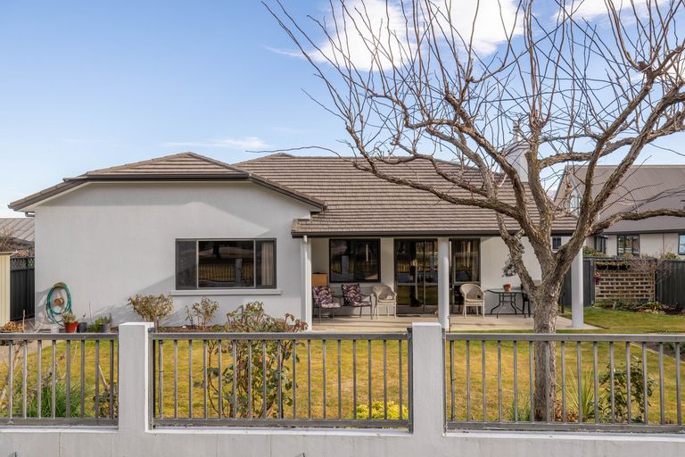 Photo of property in 6 Spruce Close, Alexandra, 9320