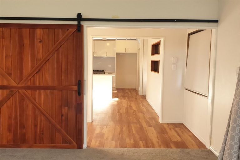 Photo of property in 32 Scenic Drive, Hillpark, Auckland, 2102