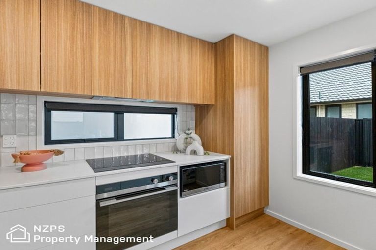 Photo of property in 24 Royal Crescent, Saint Kilda, Dunedin, 9012