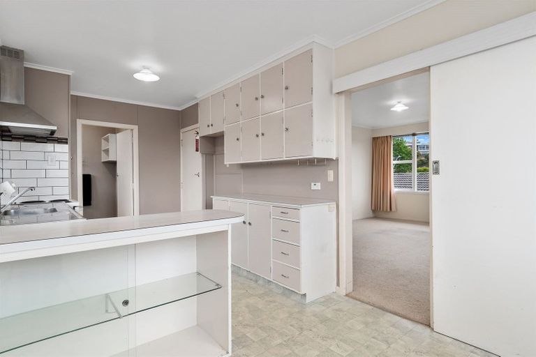 Photo of property in 14 Lynwood Place, Brookfield, Tauranga, 3110
