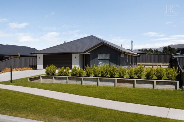 Photo of property in 6 Searle Drive, Cromwell, 9310