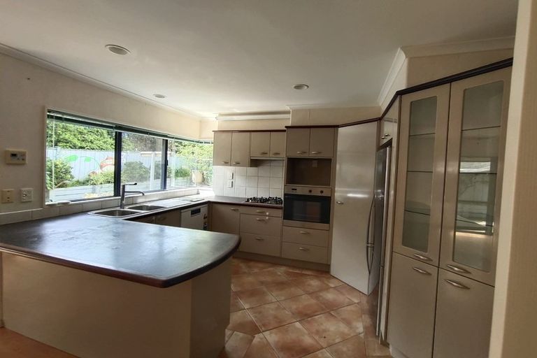 Photo of property in 6 Belsera Court, Northpark, Auckland, 2013