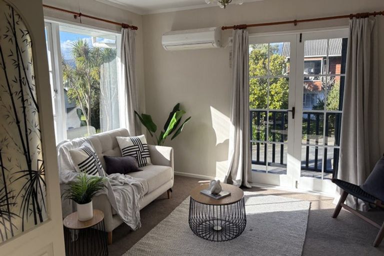 Photo of property in 12 Newnham Court, Tawa, Wellington, 5028