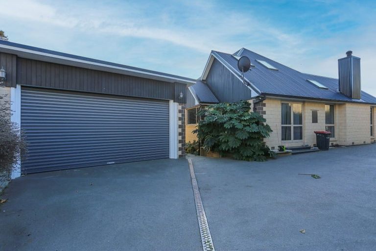 Photo of property in 16a Hackthorne Road, Cashmere, Christchurch, 8022