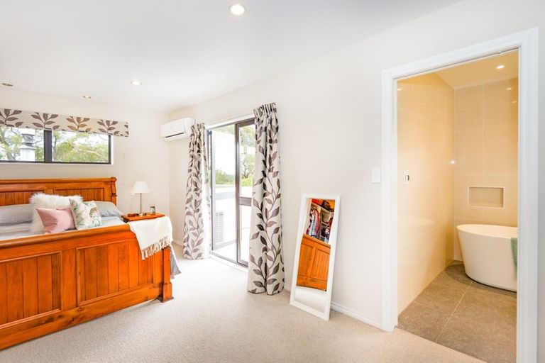 Photo of property in 83 Lane Road, Havelock North, 4130