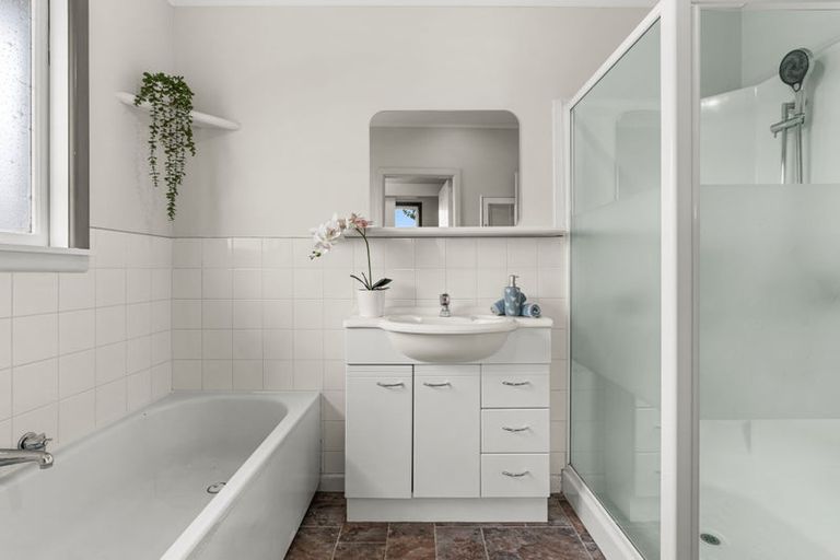 Photo of property in 43a Cullahill Street, Harewood, Christchurch, 8051