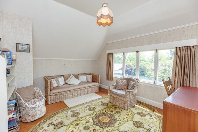 Photo of property in 32 Brassey Road, Saint Johns Hill, Whanganui, 4500