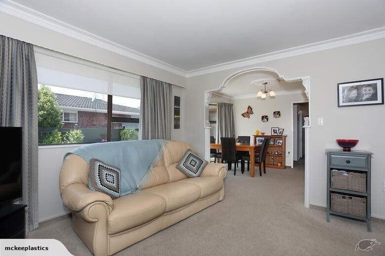 Photo of property in 43 Cedar Crescent, Feilding, 4702