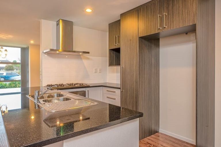 Photo of property in 200 Porchester Road, Takanini, 2112