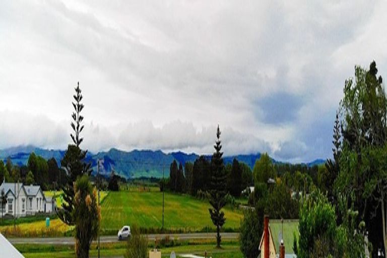 Photo of property in 8a Ngaire Street, Longburn, Palmerston North, 4412