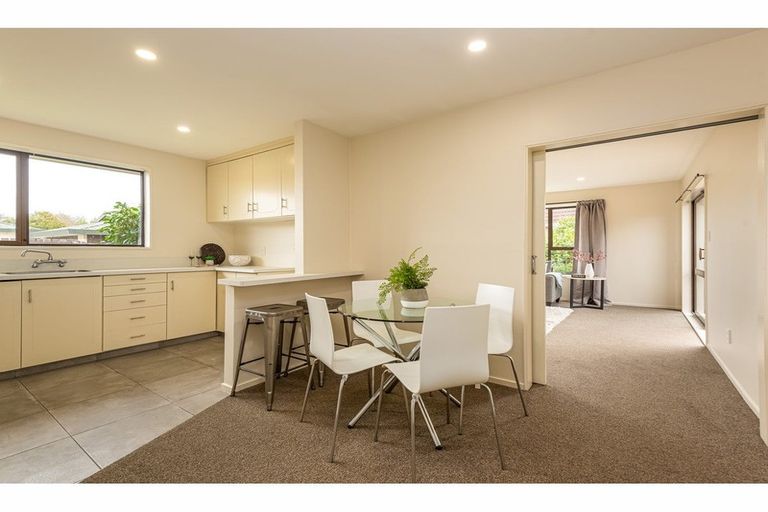 Photo of property in 1/127 Reynolds Avenue, Bishopdale, Christchurch, 8053