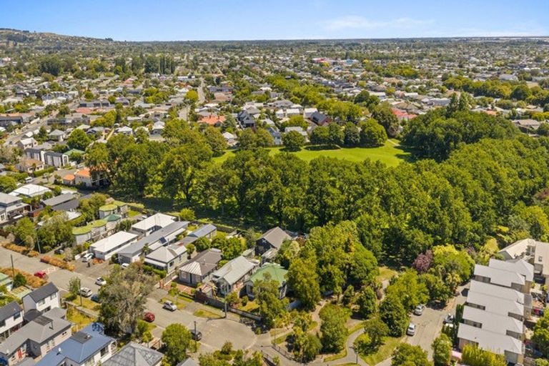 Photo of property in 29 Forbes Street, Sydenham, Christchurch, 8023