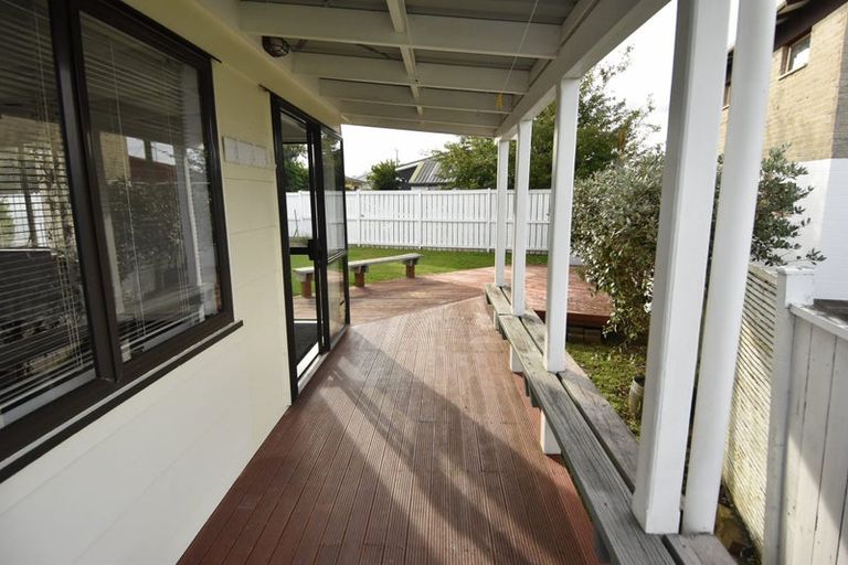 Photo of property in 3/88 Eversleigh Road, Belmont, Auckland, 0622