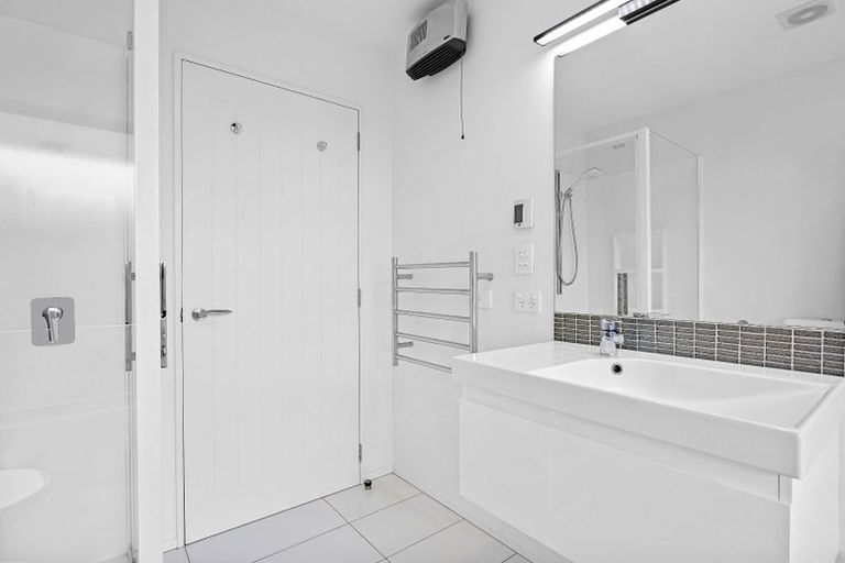 Photo of property in 59 Mokihi Gardens, Hillmorton, Christchurch, 8024