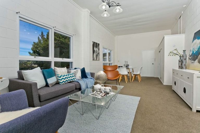Photo of property in 20 Portobello Place, Torbay, Auckland, 0630