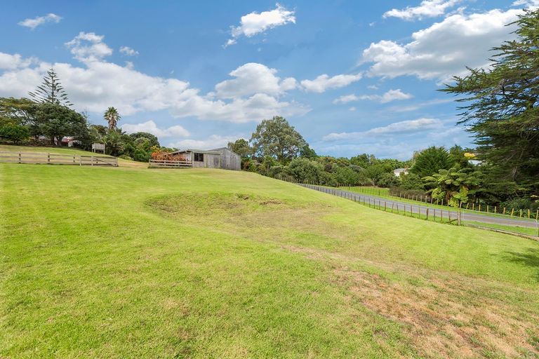 Photo of property in 118 Colombo Road, Waiuku, 2123