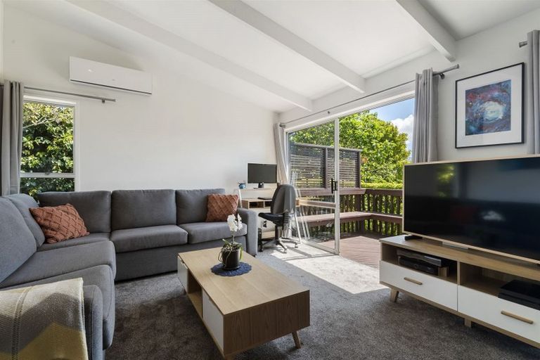 Photo of property in 9/7 Balmain Road, Birkenhead, Auckland, 0626