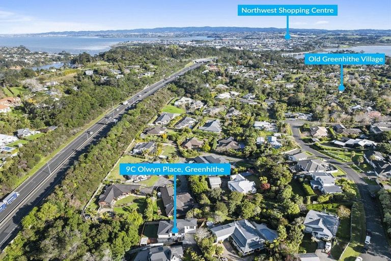 Photo of property in 9c Olwyn Place, Greenhithe, Auckland, 0632