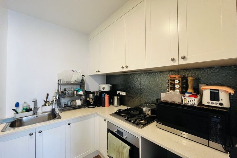 Photo of property in 19 Drumbuoy Drive, Flat Bush, Auckland, 2019