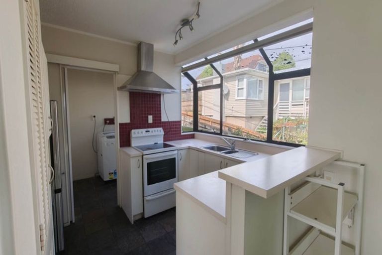 Photo of property in 2/717 East Coast Road, Browns Bay, Auckland, 0630