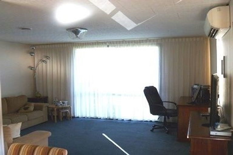 Photo of property in 83 Parkway, Wainuiomata, Lower Hutt, 5014