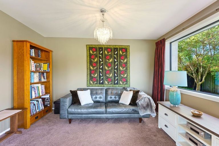 Photo of property in 36 Titoki Road, Waikanae Beach, Waikanae, 5036