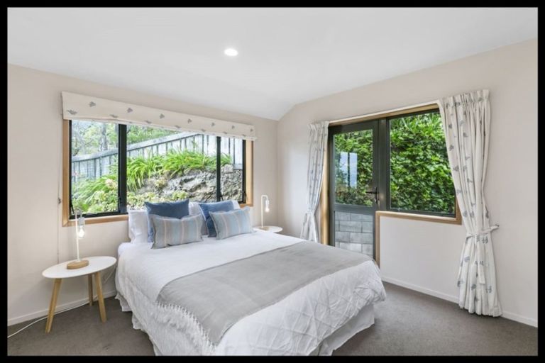 Photo of property in 15a Waru Street, Khandallah, Wellington, 6035