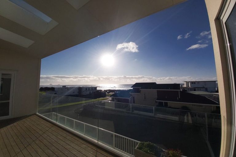 Photo of property in 4 Hamblyn Street, Strandon, New Plymouth, 4312