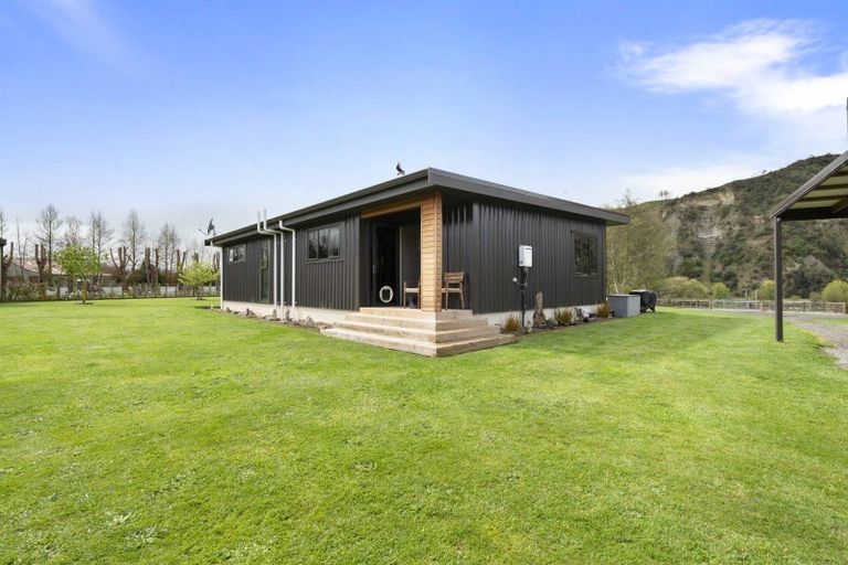 Photo of property in 193 Rowes Road, Hunterville, 4785