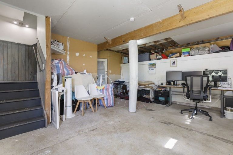 Photo of property in 73 Heta Road, Highlands Park, New Plymouth, 4312