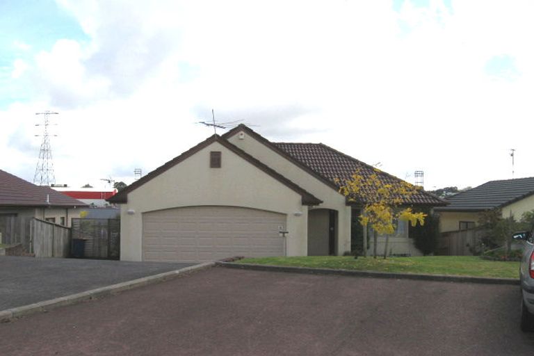 Photo of property in 5 Pyrite Street, Westgate, Auckland, 0614
