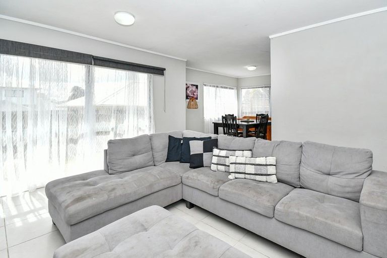 Photo of property in 1/19 Oratu Place, Manurewa, Auckland, 2102