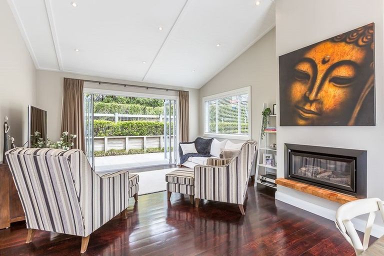 Photo of property in 373 Paremoremo Road, Paremoremo, Auckland, 0632