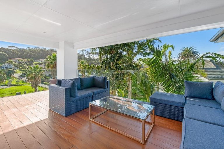 Photo of property in 27 Coralsea Way, Arkles Bay, Whangaparaoa, 0932