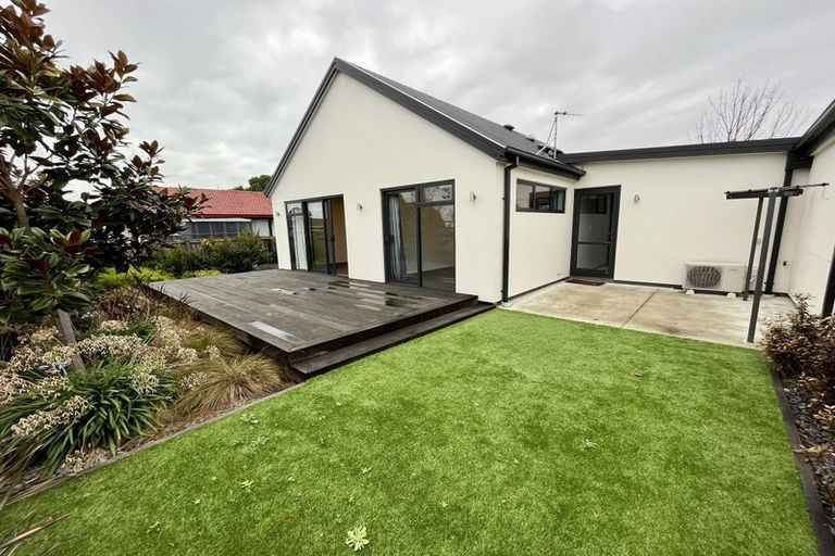 Photo of property in 52 Harvey Terrace, Richmond, Christchurch, 8013