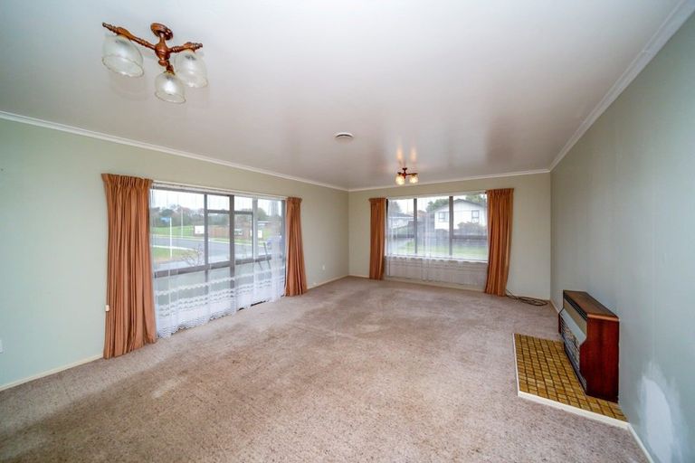 Photo of property in 1a Tuahu Place, Waitara, 4320