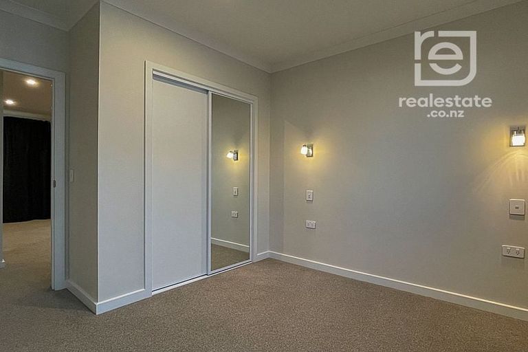 Photo of property in 10 Oxford Street, Tirau, 3410