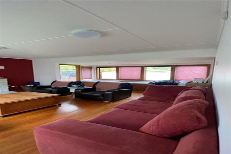 Photo of property in 5 Smith Street, Paekakariki, 5034