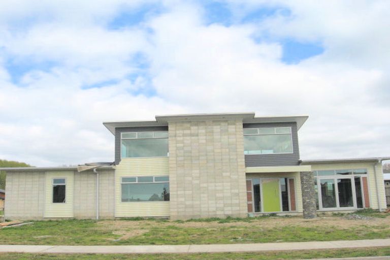 Photo of property in 20 Pacific Place, Whitianga, 3510