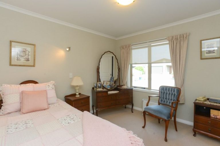 Photo of property in 6 Gregory Grove, Clive, 4102