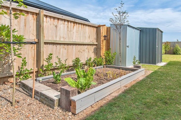 Photo of property in 15 Kingsdowne Drive, West Melton, 7618